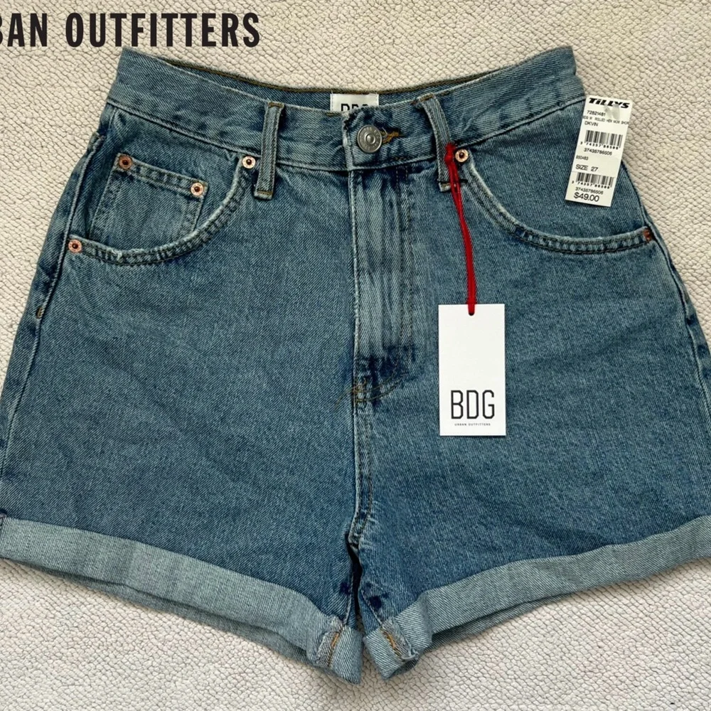 URBAN OUTFITTERS BDG BLUE JEANS SHORTS MOM HIGH WAISTED VINTAGE STYLE Size: 27 - Picture 16 of 16
